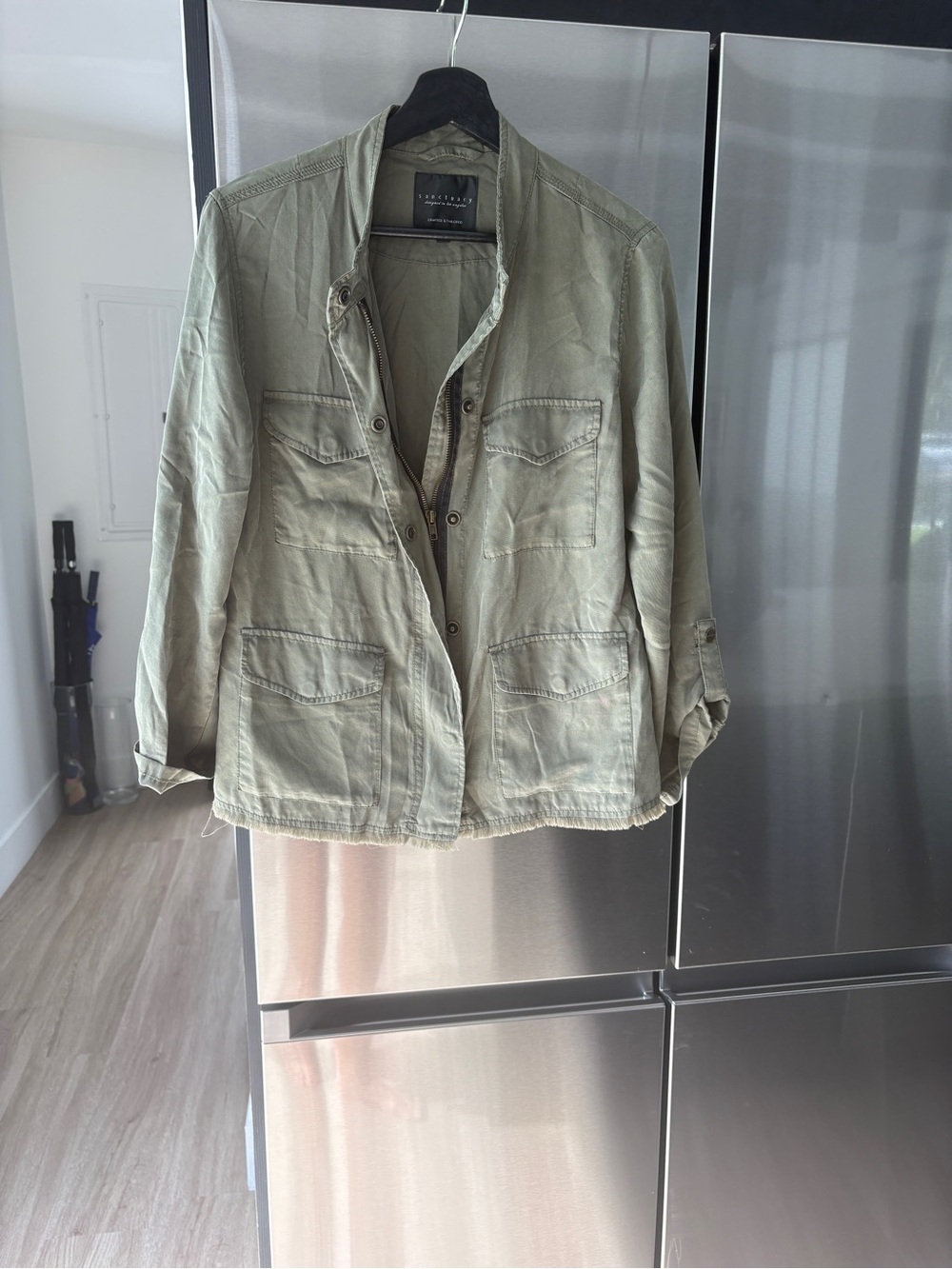 Sanctuary Olive Green Utility Jacket with Four Pockets. Sleeves snap up or down.